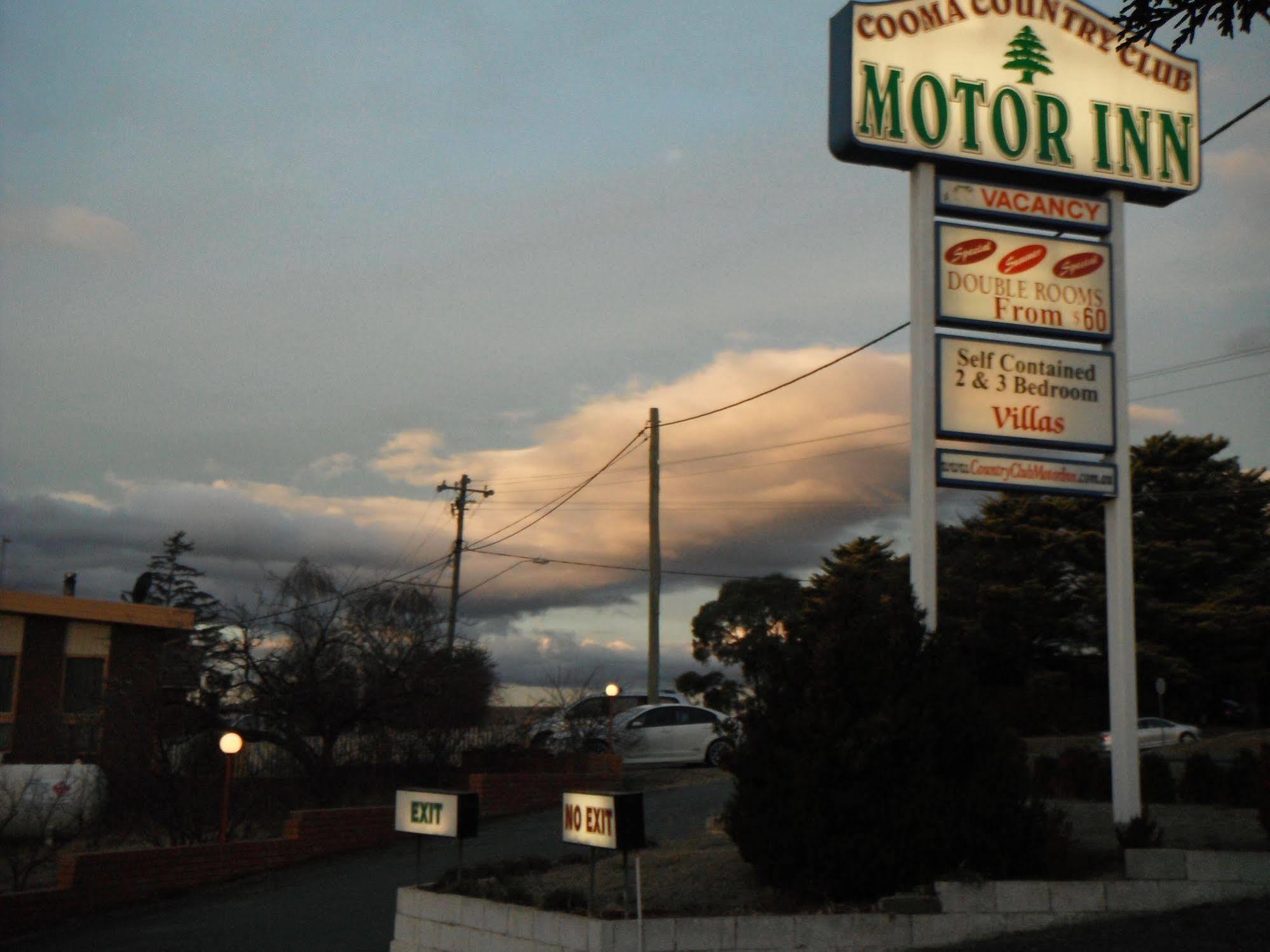 Coomacountry Club Motor Inn Exterior photo